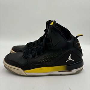 Nike Air Jordan Kids Boys 5 SC-3 Flight Black Yellow High Top Sneakers